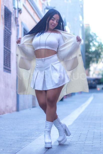  Soy Mía una chica muy juguetona y apasionada de buen culo ️