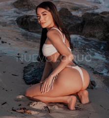 NOVEAD DE LUJO playa den bossa