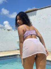Morenaza jovencita récien llegada!