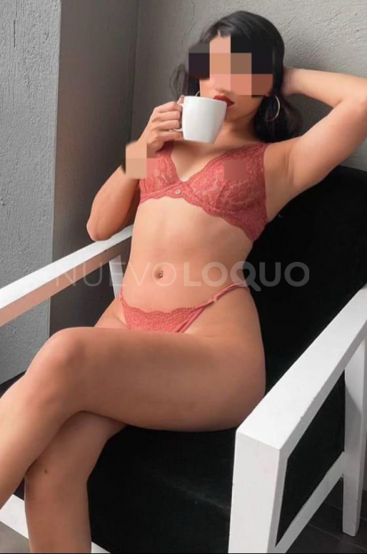   VIENES O VOY H ELEGANTE, AUTENTICA, INCREIBLEMENTE HERMOSA.