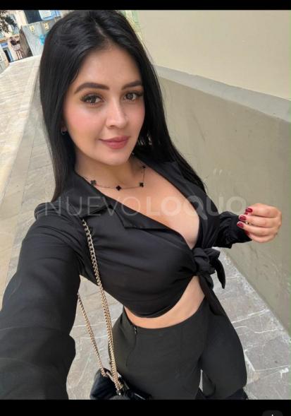  Hermosa latina