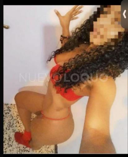  Hola mis bebés soy Cloe una morena hermosa  años