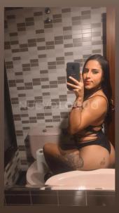 Daniela colombiana completa cariñosa ago de todo