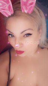 Rubia complaciente