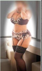 BENIDORM EXUBERANTE MADURA SEXI ,GUAPA 