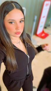 JOVEN UNIVERSITARIA FLAQUITA Y AMOROSA