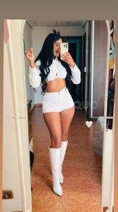 Guapa disponible en la zenia