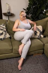 curvy Rusa con curvas