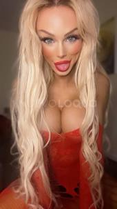   rubia vivo sola solo gente joven atiendo