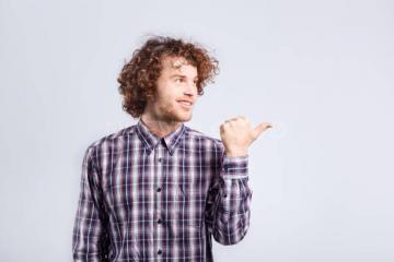 A Español Argentino  años  quiromasajista en camilla  barrio de salamanca