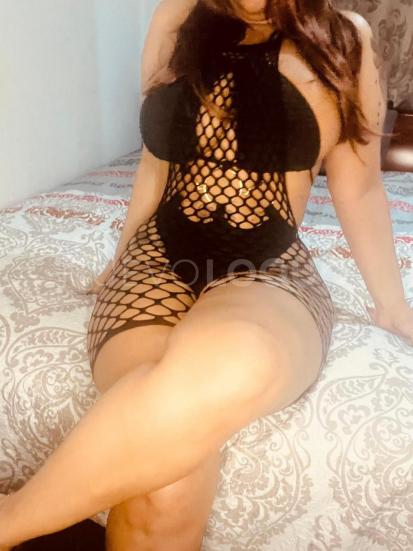  ENCANTADORA SOY TODO LO QUE BUSCAS