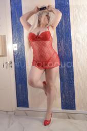 Linda latina recien llegada con ganas de divertirce y pasarla rico