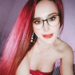 Chica Novedad girona
