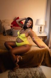 Isa mulata guapa disponible / 