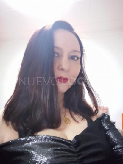  ELENA CON GANAS DE CONOCERTE 