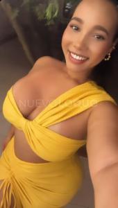 Una nena inrresistible disponible para lo que necesites Papi rico