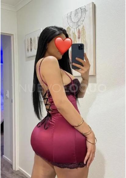  Morenita con mucho culo muy divertida recién llegada