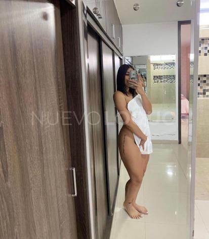  Hola soy una joven Latina caliente estoy disponible a todas hora 