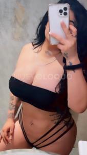 CURVY, MUY MONA Y ENCANTADORA