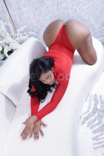  GABRIELA UN BOMBOM PROVOCATIVO PARA TI