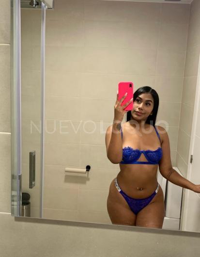  Mulatita Diosa de Ebano latina implicada y caliente 