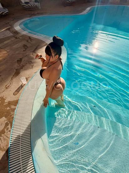  VENEZOLANA EN TENERIFE SUR