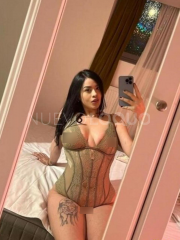 Scarlett precioso bombón latino fotos reales
