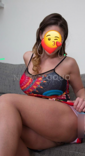 la seu de Urgel. brenda  AÑOS MADURITA PORTUGUESA PECHUGONA