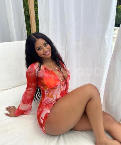   Hermosa joven