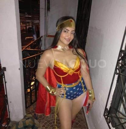  Mía culicci atractiva colombiana