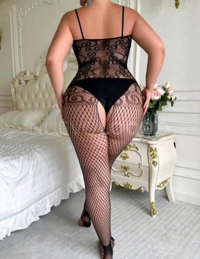  Chica arabe abierta a todo