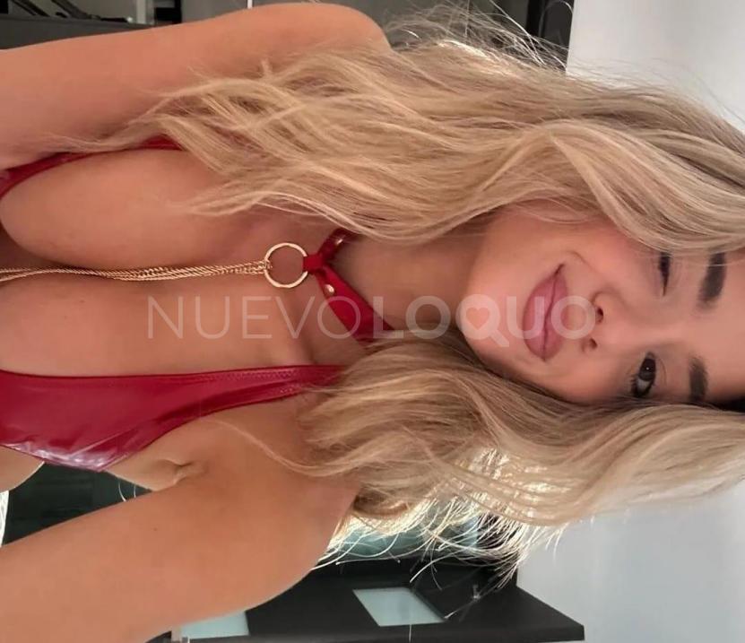  MIA CON AMIGUITA COLOMBIANAFIESTERAS