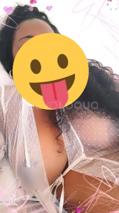 Mulata madurita divertida amable  