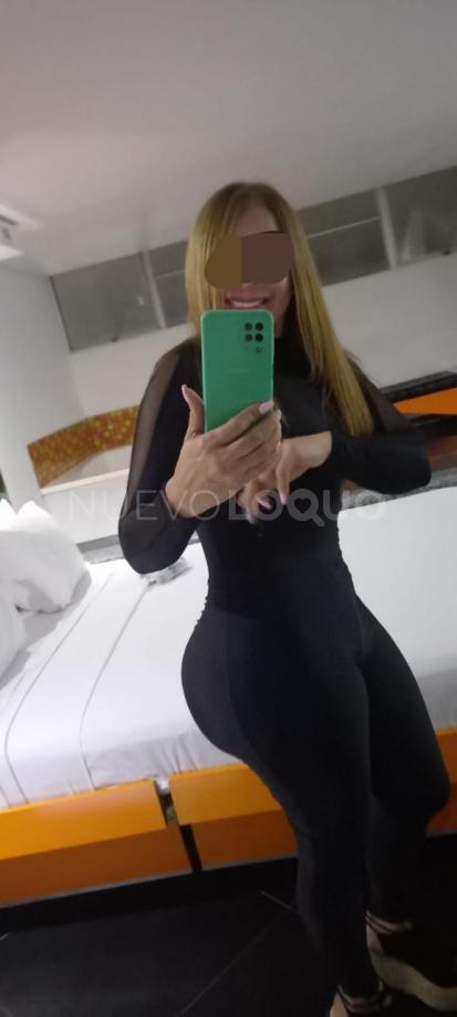  Rubia masajista ardiente