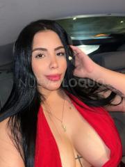 ¿Quieres tocar mis grandes pechos?