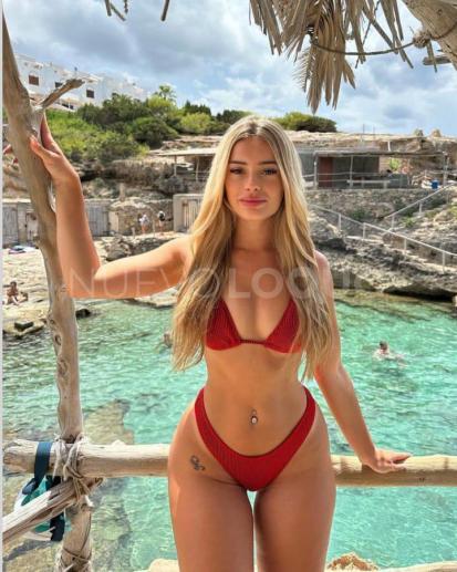  Tu rubia sexy y cariñosa