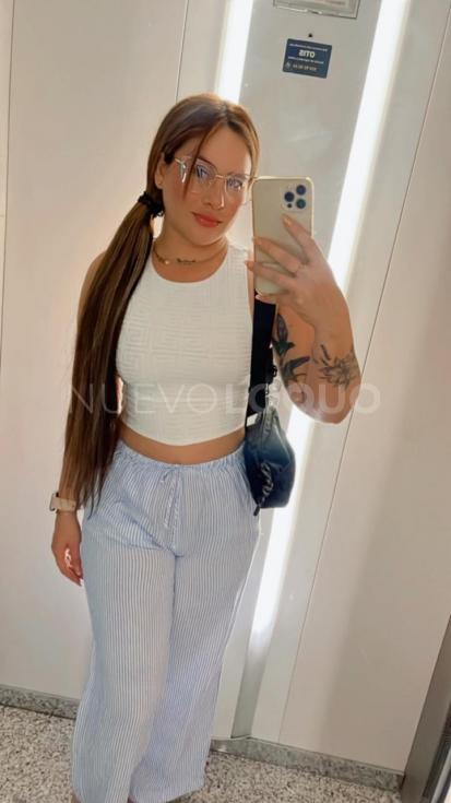  Sara linda colombiana