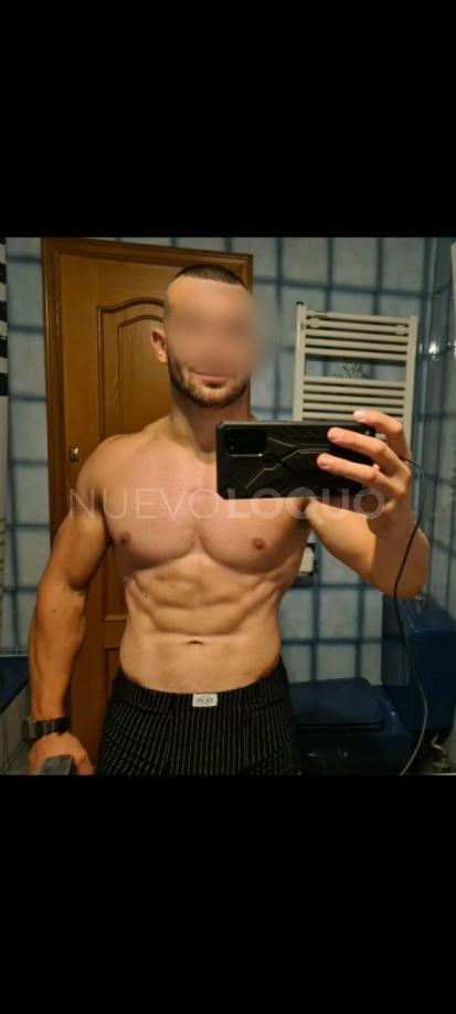  ALEJANDRO, CHICO JOVEN, FUERTE Y EDUCADO PARA COMPLACERTE.