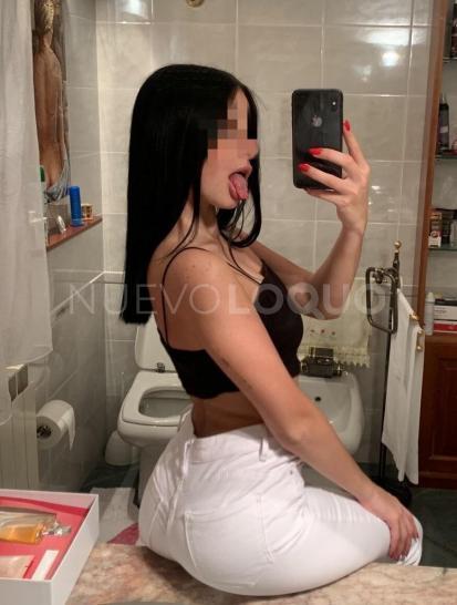  Valeria jovencita fotos reales