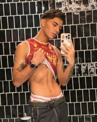 Twink colombiano temporal en Barcelona