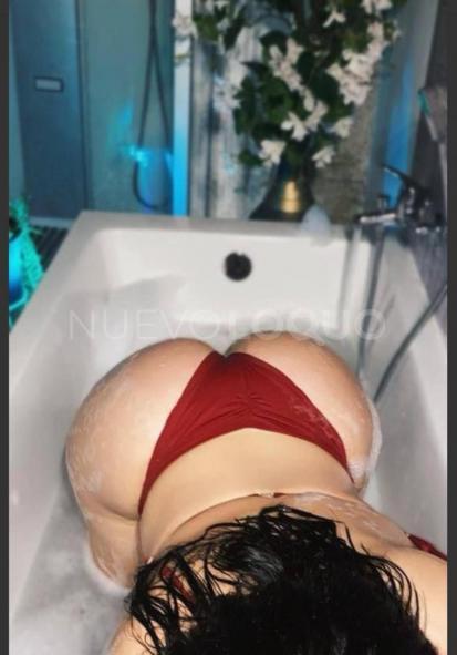  SOY UNA CHICA LATINA SÚPER CALIENTE  HORAS