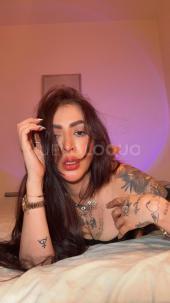 LATINA MUY ARDIENTE Y DIVERTIDA