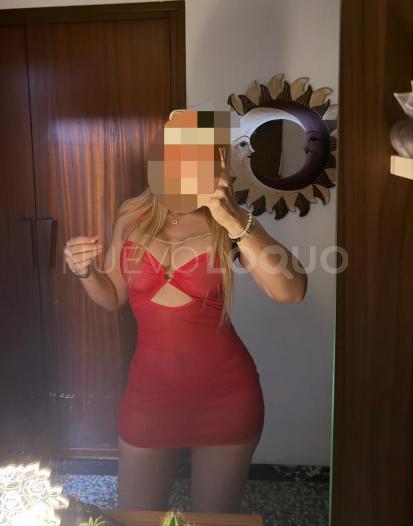 RUBIA COMPLACIENTE Y ENCANTADORA