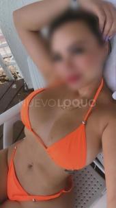 Sofía rubia pechugona colombiana muy cariñosa divertida