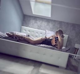 Rubia Entregada y 