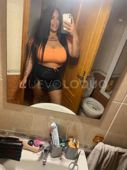  una hermosa compañera en la zenia