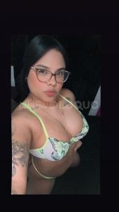 MORENA GUAPA COMPLACIENTE