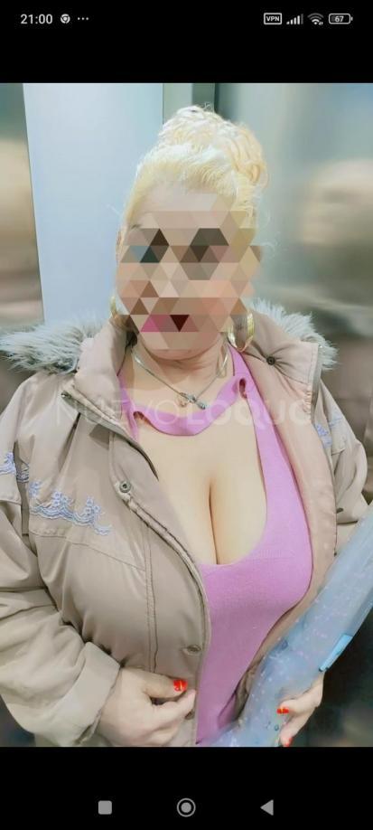  Comarruga rubia madurita madurita divorciada