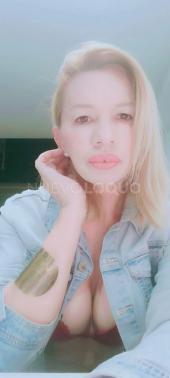 Trans española madura alto standing