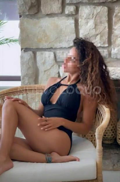  NOVEDADES CLAUDIA UN BOMBON inglés y Français